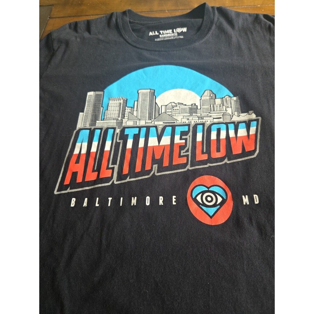Vtg 2015 All Time Low Baltimore MD Skyline Band T Shirt Hometown Merch 20x28 Med - Picture 2 of 16